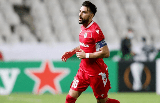 俱乐部的 俱乐部的