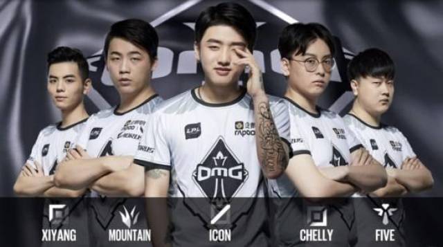 次与中锋打 次与中锋打